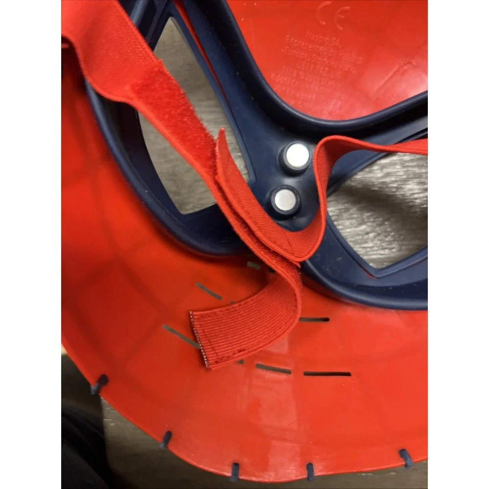 Marvel Spiderman Mask Hasbro Plastic & Rubber Adjustable Strap Halloween 2010